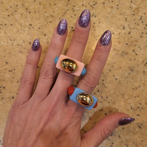 NWOT Acrylic Ring Set - Picture 1 of 4